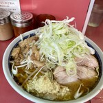 ラーメン二郎 桜台駅前店 - 小ラーメン、+つけ味変更、+ネギ、アブラまし