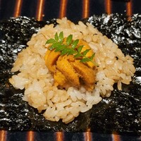 鉄板焼キュイジーヌ バンブー グラッシィ 恵比寿店 - 定番のフライドライスウニ巻き