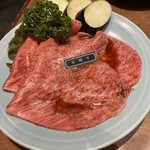 焼肉 静龍苑 - サーロイン