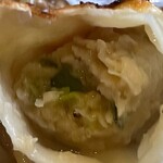 ラーメン 奉蘭 - 餃子断面