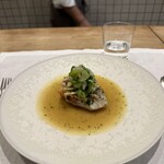 シャントレル - 9皿目
      ノドグロ、松茸、ドュクレレのソース