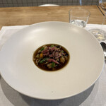 シャントレル - 8皿目
      冬野菜、キノコのコンソメスープ、鴨肉