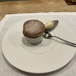 シャントレル - 11皿目
      栗のスフレ