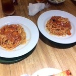 カプリチョーザ - トマトとにんにくのスパゲティー