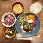 森のオト。こぞらそう - ハンバーグ定食