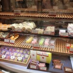 アンデルセン - ショーケースの様子③。