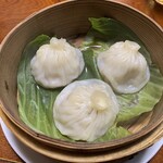長崎ちゃんぽん 旬 - 小籠包（３個）　４５０円