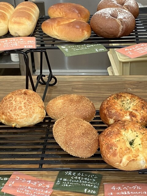 大きなパン Bakery Scissors sons （ベーカリーシザーサンズ） - 下呂/パン