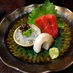 寿司肴地酒 天晴 - お造り三種盛り