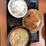 かつや - 料理写真:ヒレカツ豚汁定食