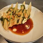 Oil  - 梨、マスカルポーネ、ポン酢とオリーブオイル、海葡萄とセージ乗せ