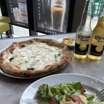 DUMBO PIZZA FACTORY 横浜 - 