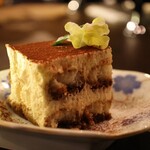 中野レンガ坂 洋食堂 葡萄 - ジョバンニおばさんのティラミス 