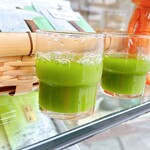 宇治茶の山田園茶舗 - 周辺は、お茶屋さんが多いので
とても良い香りがするんです♬