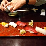 寿司肴地酒 天晴 - 握り３貫