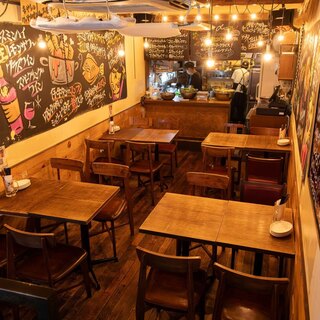 日常使いできるカジュアル空間◎様々な利用シーンに！