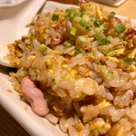 あじ路 - イカ塩辛炒飯