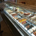 パティスリー ショコラトリー エメラ - 