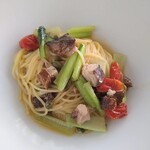 ACQUAMARE - パスタ。見た目よりボリュームあります。燻製鯖が良い。おかわりしたい。