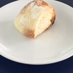 ACQUAMARE - 温かいパン。香ばしかった。