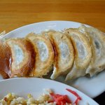 あぷりこっと - 餃子。焼き具合が完璧