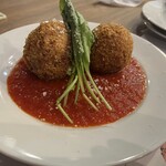 TOKYO MERCATO あべのハルカス店 - アランチーニ（シチリア風ライスコロッケ、780円）