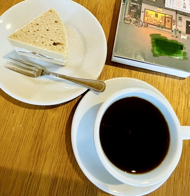 ケルティック・カフェ 箕面市】船場東の「TWIN ANTIQUES」が「Blue Willow」に店名を一