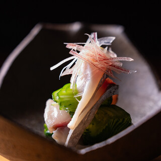 相模湾三浦半島の食材をメインに四季を表現、鎌倉を五感で堪能