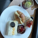 バー＆ラウンジ  トゥエンティエイト - 