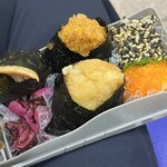 デリカステーション - 料理写真:おにぎり主体のお弁当