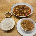 スーツァン・レストラン陳 - 