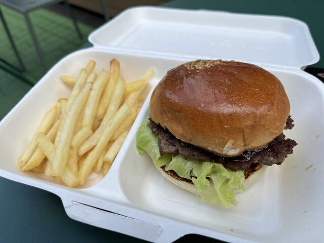 GENUINE BURGER TOKYO DOME CITY