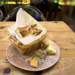 ケバブバー アンプル - ケバブ、ポテト添え