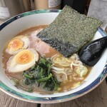 田島家 久里浜店 - 料理写真:味玉子ラーメン