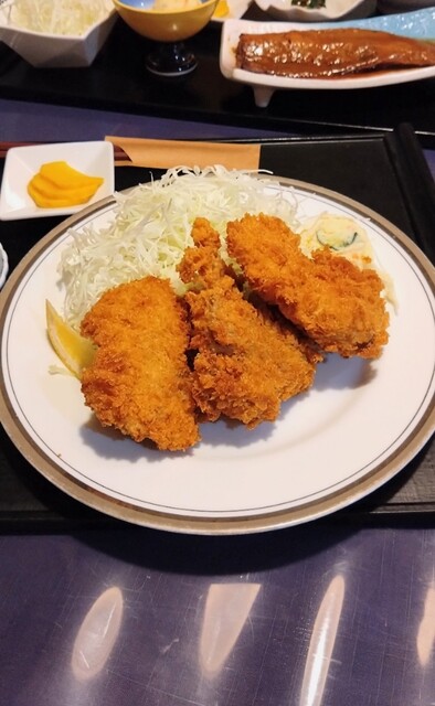 海石榴（ツバキ） &ndash; 安済永盛の郡山日本料理店 | 本格和食と季節メニュー