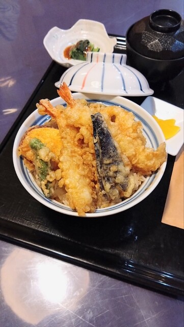 海石榴（ツバキ） - 安積永盛（日本料理）の写真