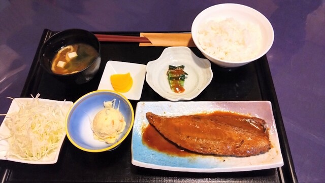 海石榴（ツバキ） - 安積永盛（日本料理）の写真