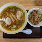 中華そば 弥太郎 - 