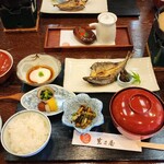 岩井屋 - 