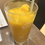 無名屋 - ドリンク写真:本日のおすすめより
ザクザク果肉入り　濃厚マンゴージュース