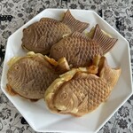 べるそ・もんど - 料理写真:4匹の泳がない鯛焼きくん達（笑）