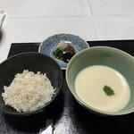 山ばな平八茶屋 - お食事　麦とろ飯