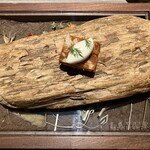 ラチュレ - トマトソース味のキドニー、サワークリームトッピング