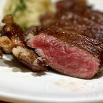 洋食 おがた - プロの技が光る、絶妙な火入れ