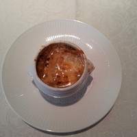 グリルうかい 丸の内店 - オニオンスープうまし！