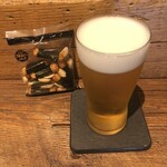 麹町いづみや しろ - あがりビール ・亀田 海苔ピーパック