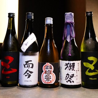『ROCOCOTokyoWHITE』や厳選日本酒などをご用意