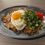 ヤキソバスタンドバイミー餃子とうどん - 