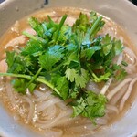 クアン・アンゴン - 