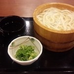 丸亀製麺 - 釜揚げうどん 140円